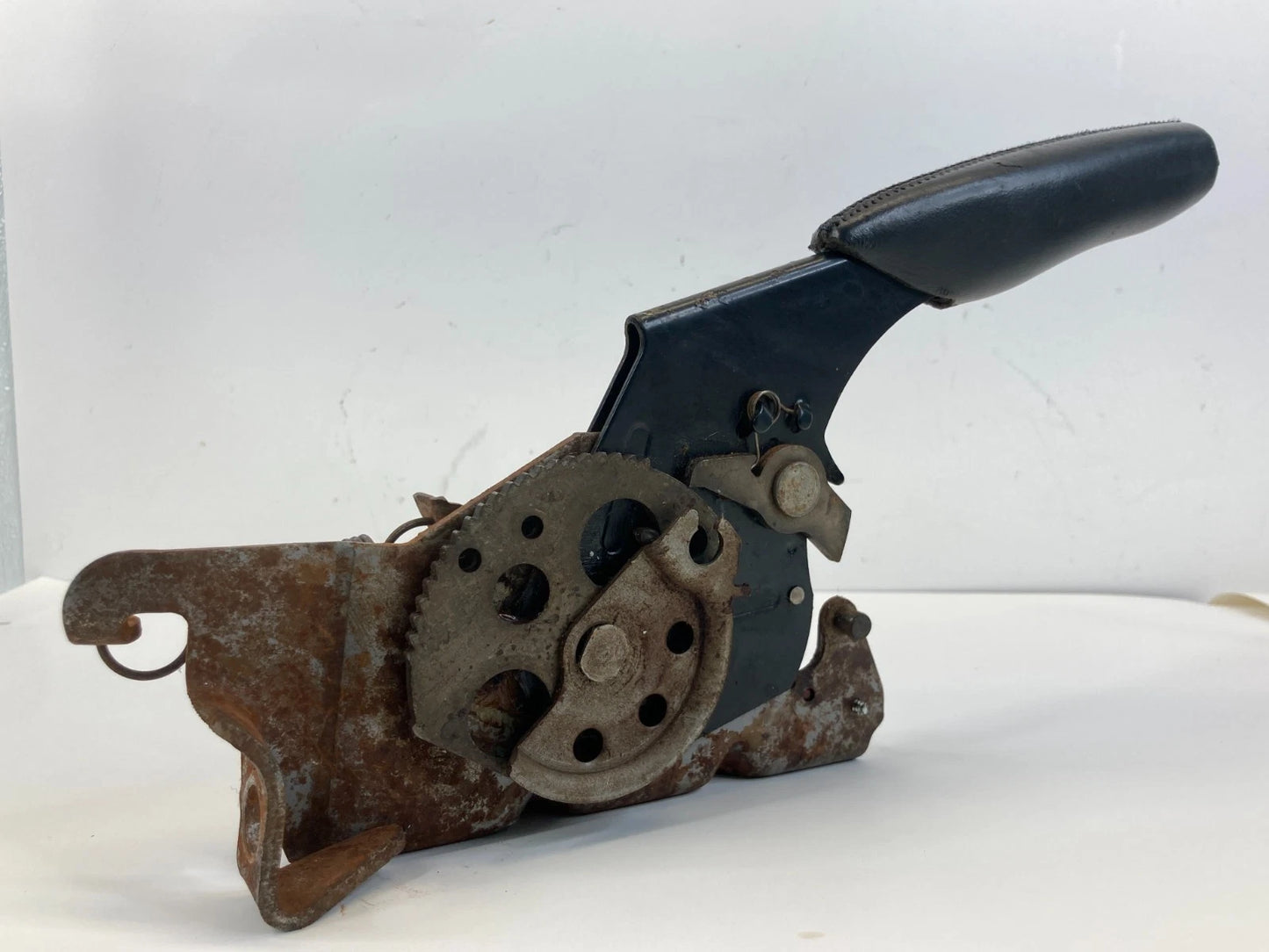 1998-2002 CHEVROLET CAMARO EMERGENCY PARKING BRAKE HANDLE LEVER CONTROL OEM