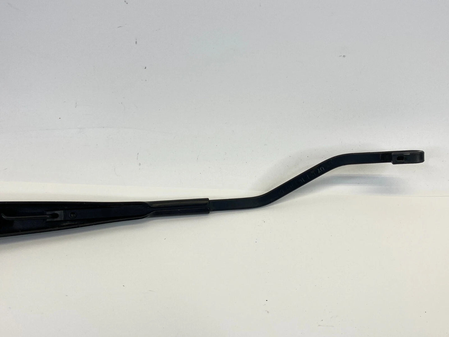 2016 CHEVROLET CRUZE LIMITED FRONT RIGHT GLASS WINDSHIELD WIPER ARM 95971328 OEM