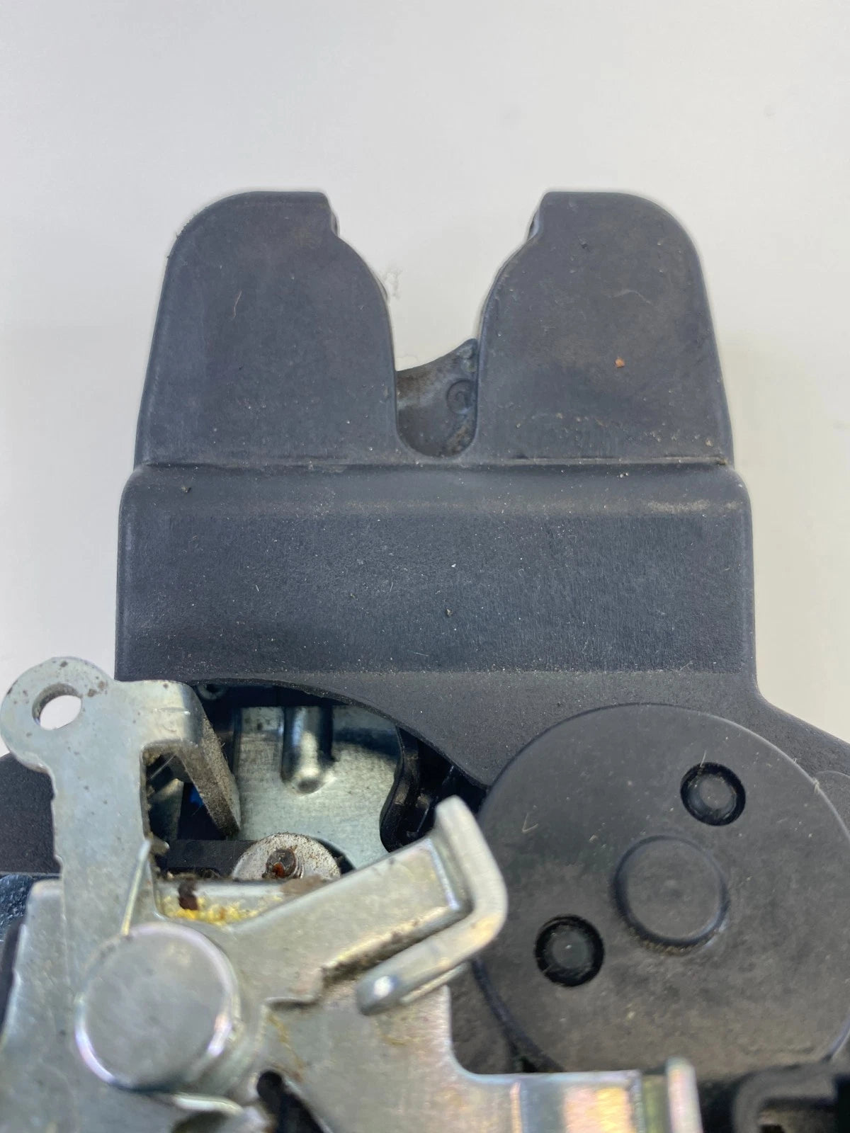 2008-2010 HYUNDAI SONATA SEDAN REAR TRUNK LOCK LATCH ACTUATOR RELEASE ASSY OEM