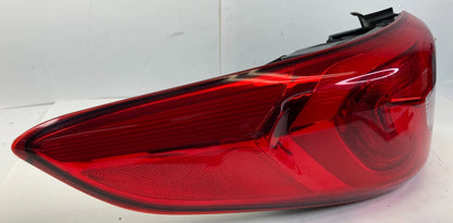 15-17 HYUNDAI SONATA SEDAN DRIVER LEFT TAIL LIGHT QUARTER PANEL TAILLIGHT OEM