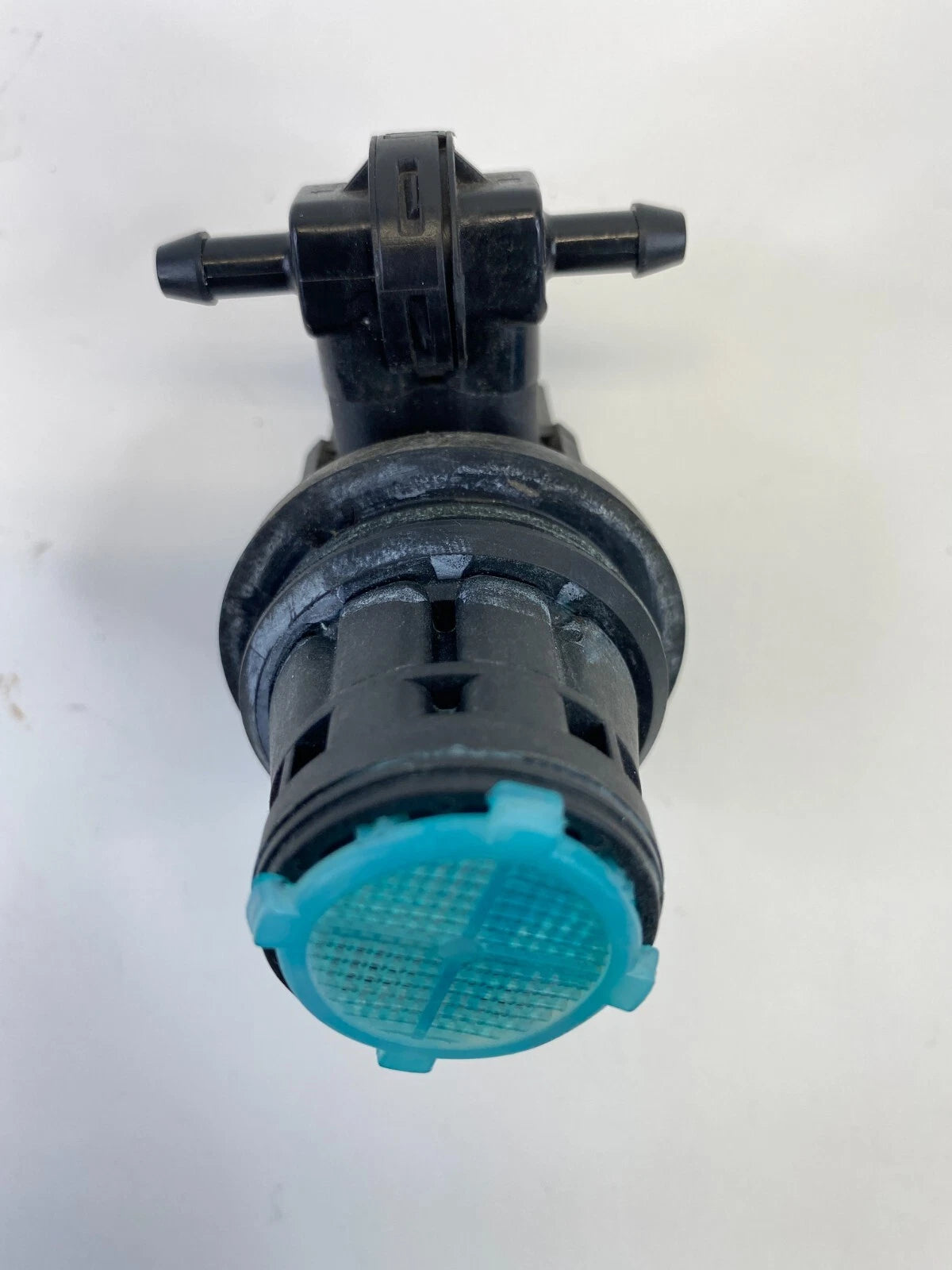 2014-2019 KIA SOUL WINDSHIELD WASHER OUTLET FLUID PUMP MOTOR ASSEMBLY OEM