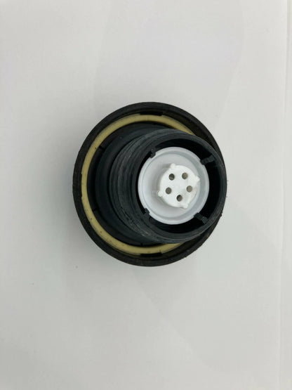 2002 2003 2004 2005 HYUNDAI SONATA FUEL TANK FILLER GAS CAP COVER ASSY OEM