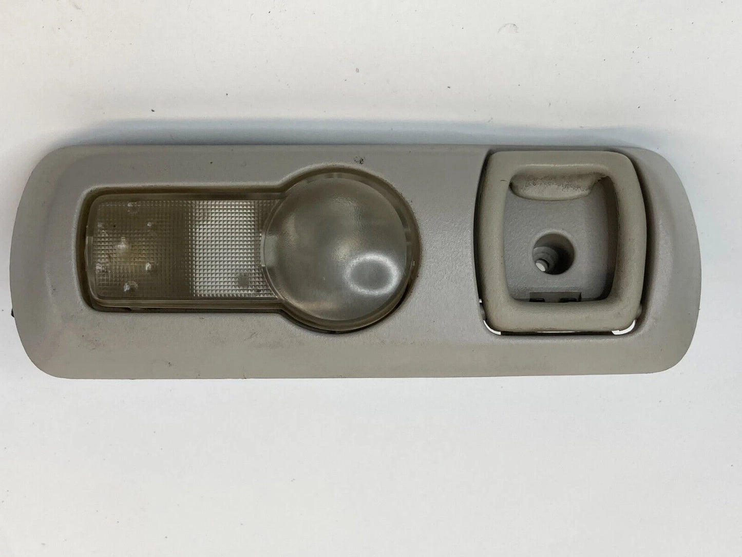 2001-2003 PONTIAC AZTEK REAR RIGHT SIDE ROOF DOME MAP LIGHT READING LAMP