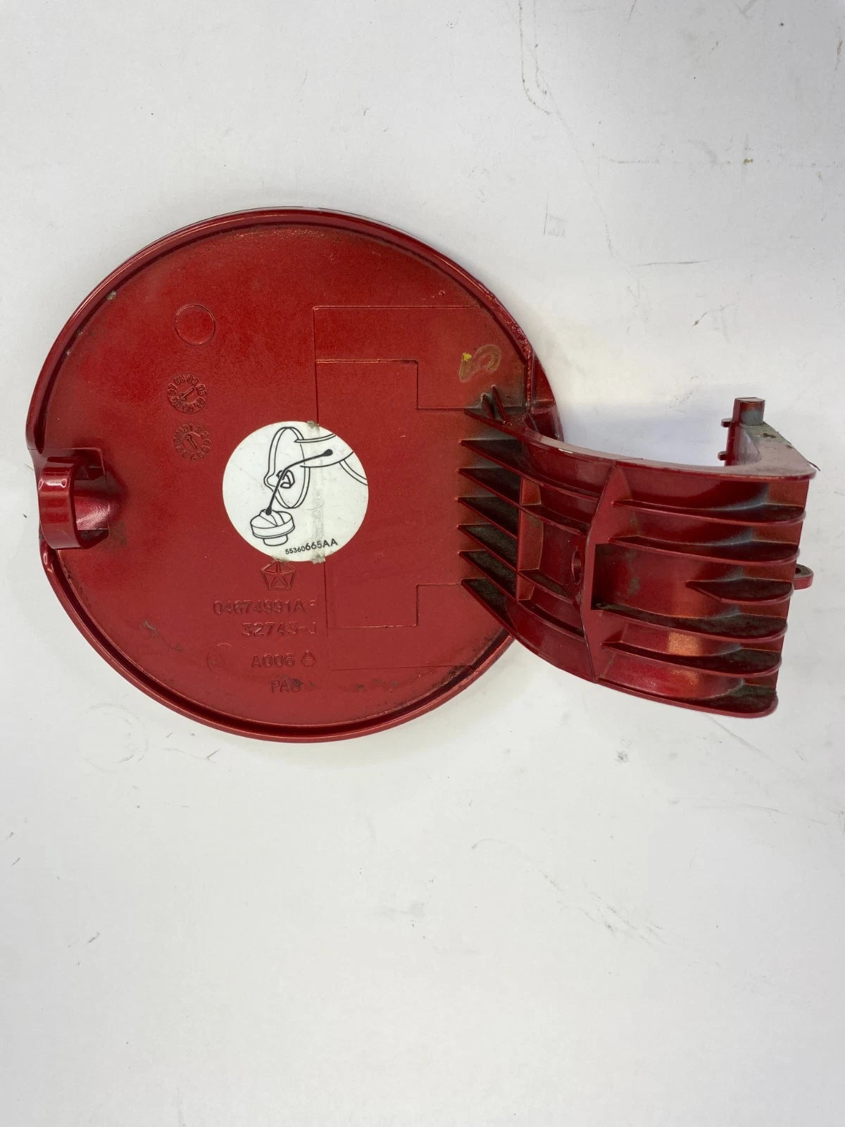 02 03 04 05 06 07 JEEP LIBERTY FUEL FILLER TANK DOOR GAS LID COVER OEM