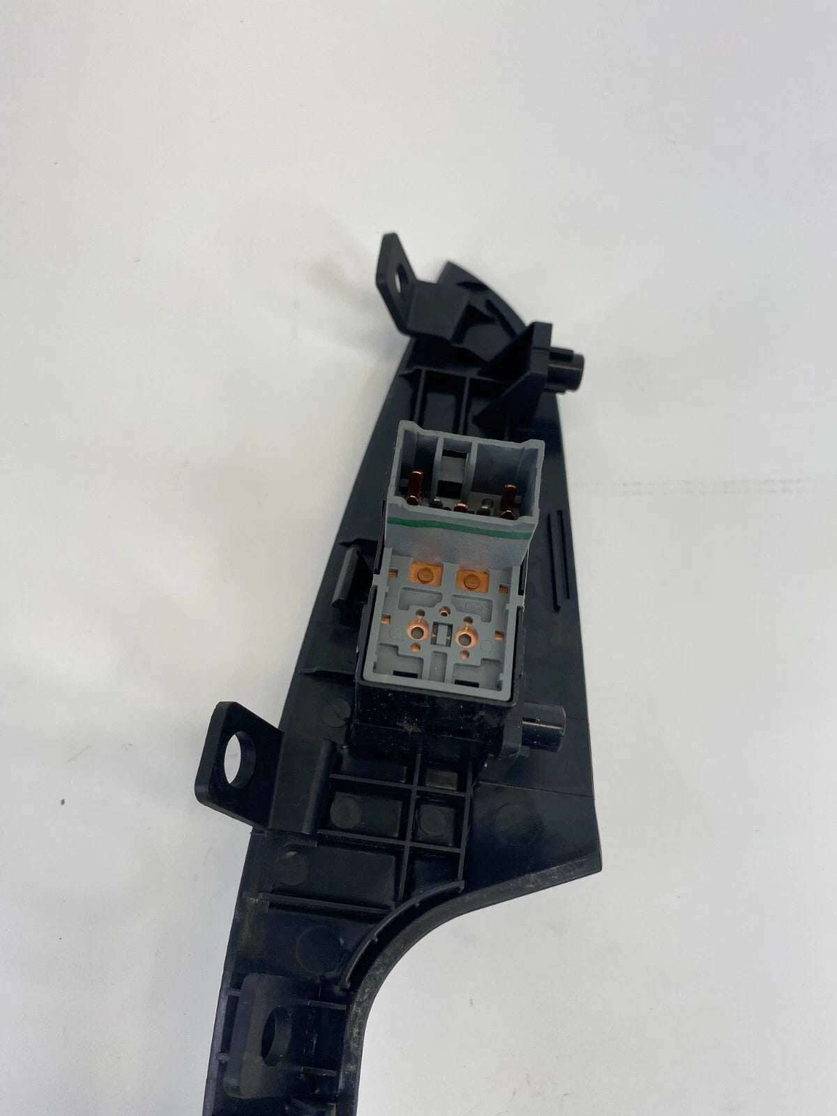 14-16 HYUNDAI ELANTRA SEDAN REAR LH DOOR WINDOW SWITCH WITH BEZEL 935803X011 OEM