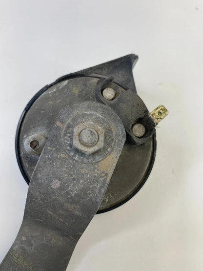 2005-2010 CHRYSLER 300 SEDAN 4-DR HORN LOW TONE PITCH ALARM SIGNAL E970/388-1157