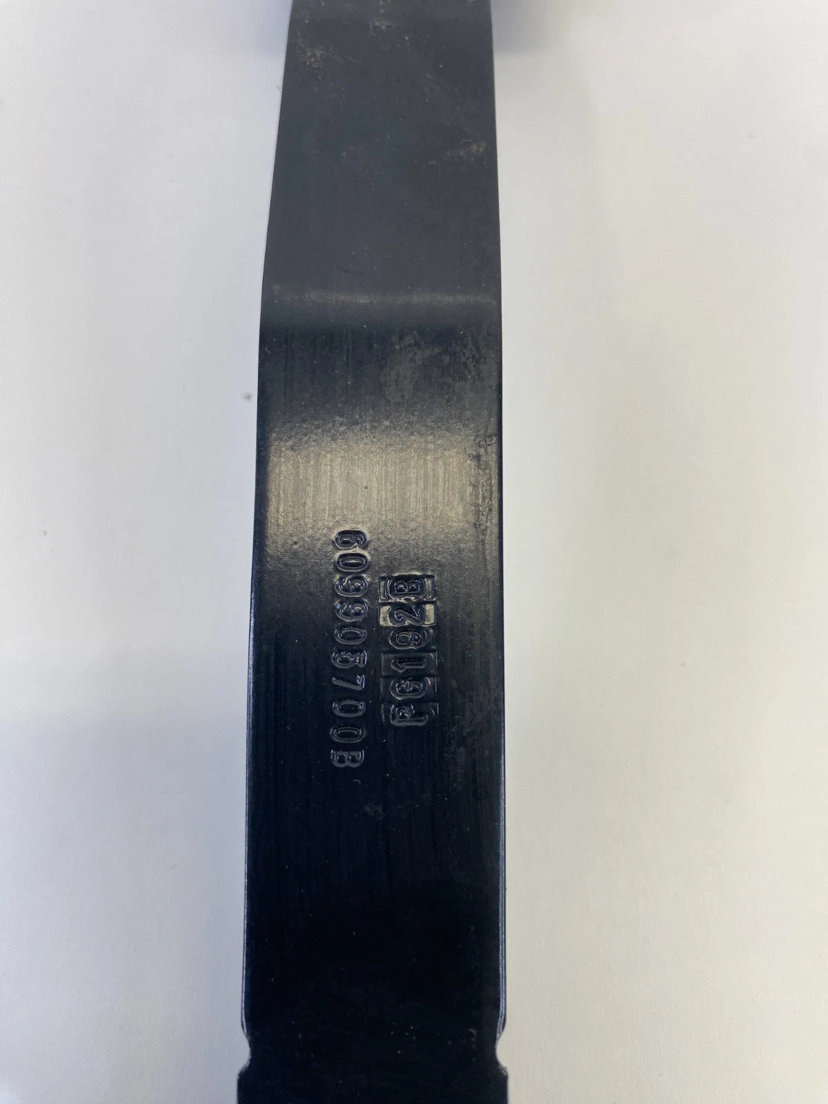 2008-2012 DODGE CALIBER FRONT LEFT DRIVER SEAT BELT BUCKLE END OEM 1JB451DVAA