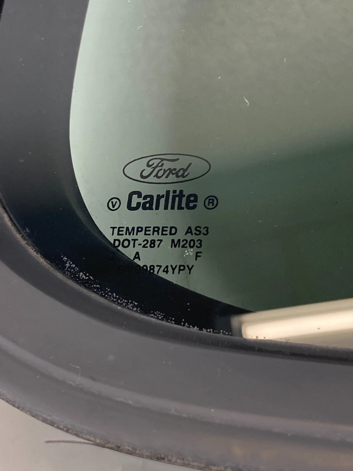 2002-2005 Ford Explorer Rear Right Back Door Quarter Vent Window Glass OEM