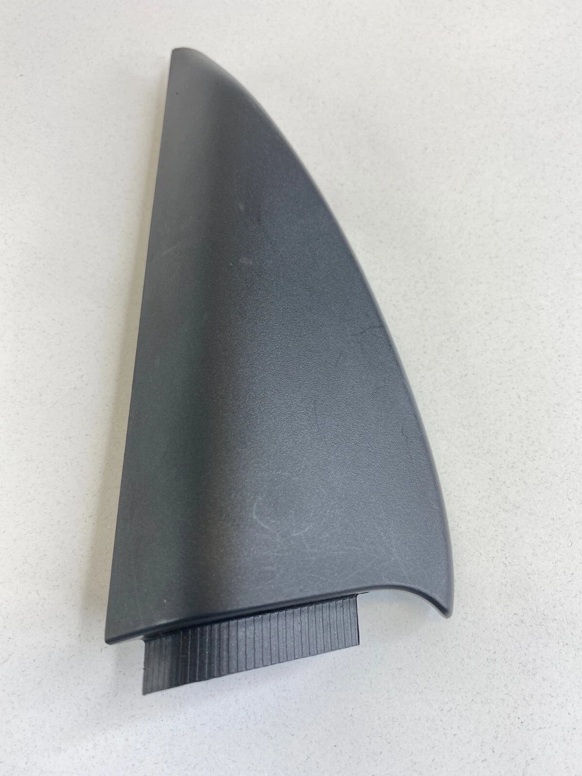 2004-2011 VOLVO S40 REAR RIGHT DOOR INTERIOR CORNER PANEL COVER 30716364 OEM