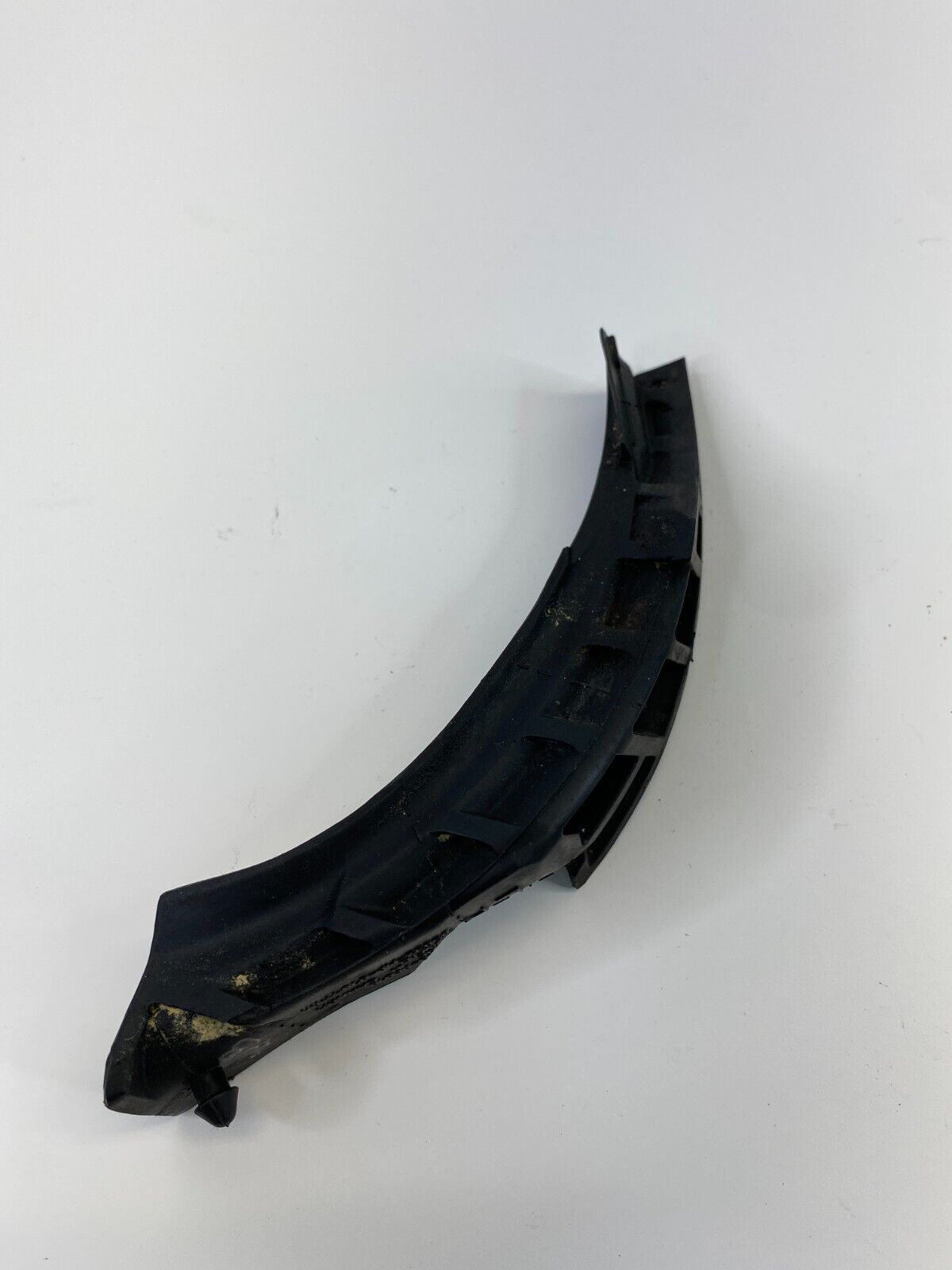 2004-2006 Lexus RX330 Front Right Upper Seal Fender Trim 53866-0E010 OEM