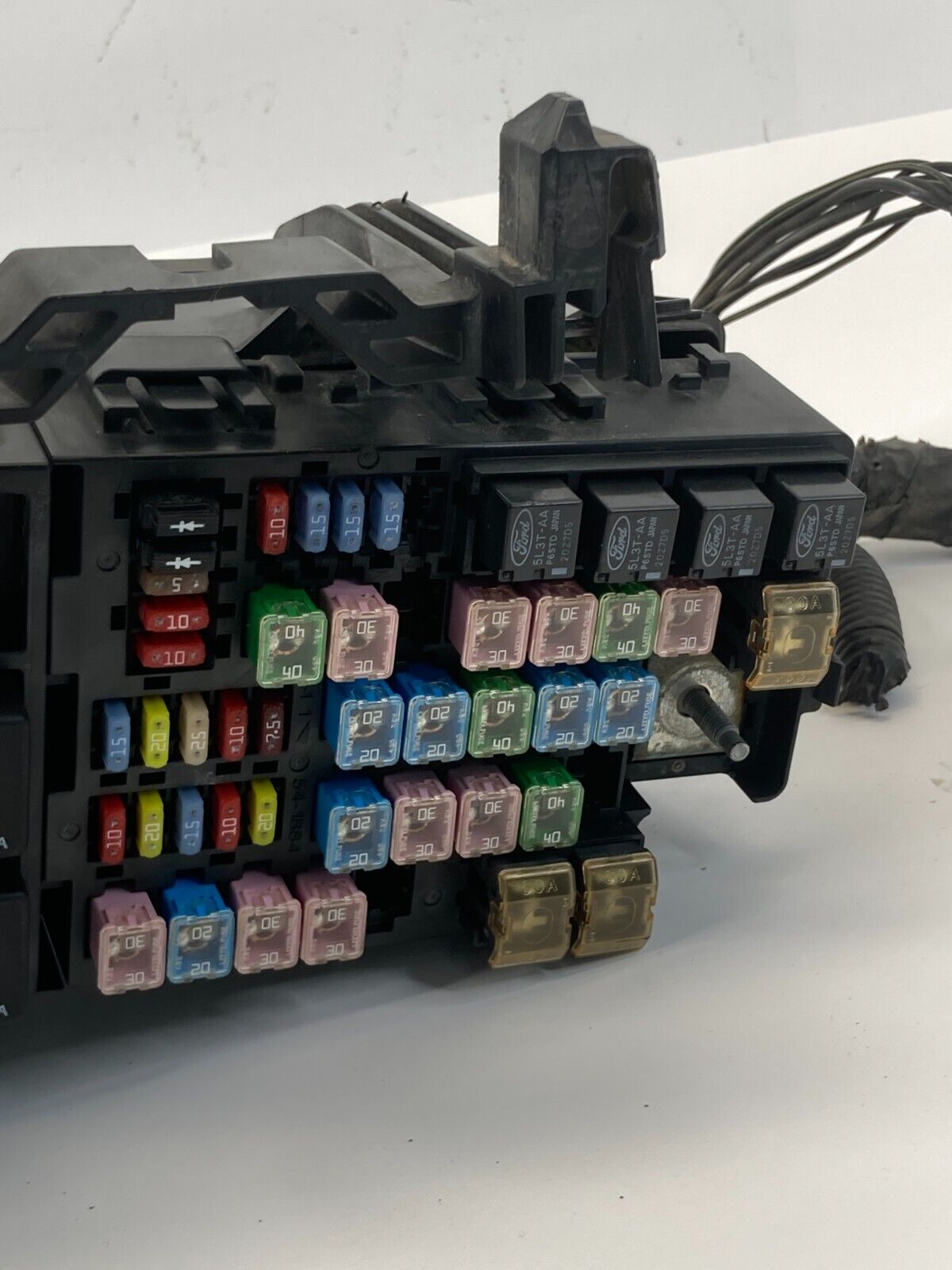 2009 2010 2011 2012 Ford Flex 3.5L A/T Under Hood Fuse Relay Box Fuse Box OEM