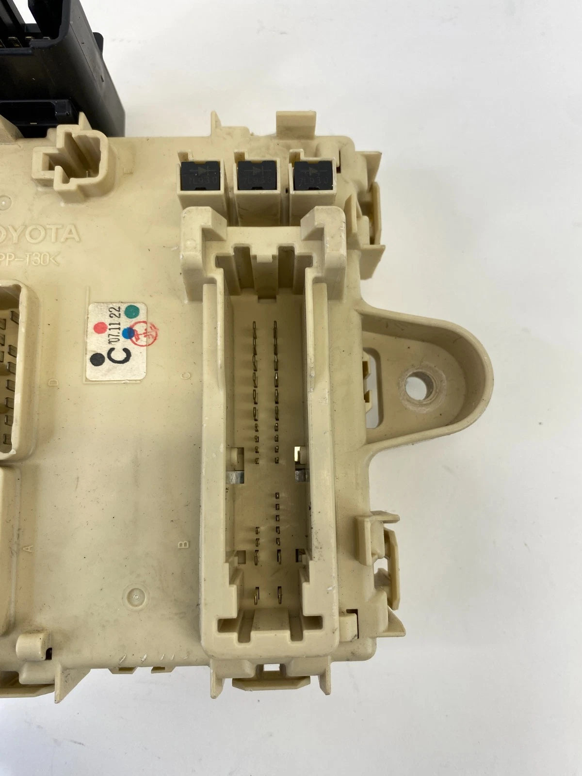 2007-2009 LEXUS RX350 04-06 RX330 INTERIOR CABIN DASH FUSE RELAY BOX OEM