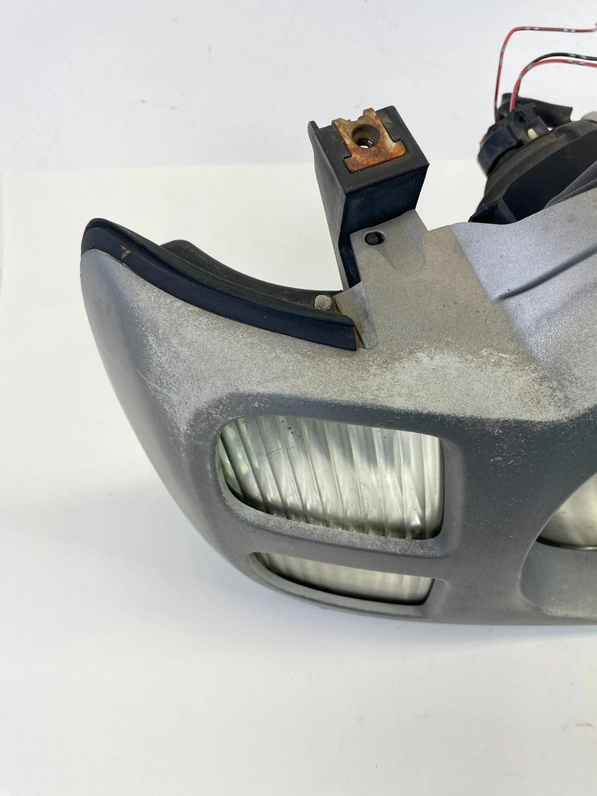 2002-2004 Nissan Xterra FRONT RIGHT PASSENGER SIDE HEADLIGHT HEADLAMP OEM