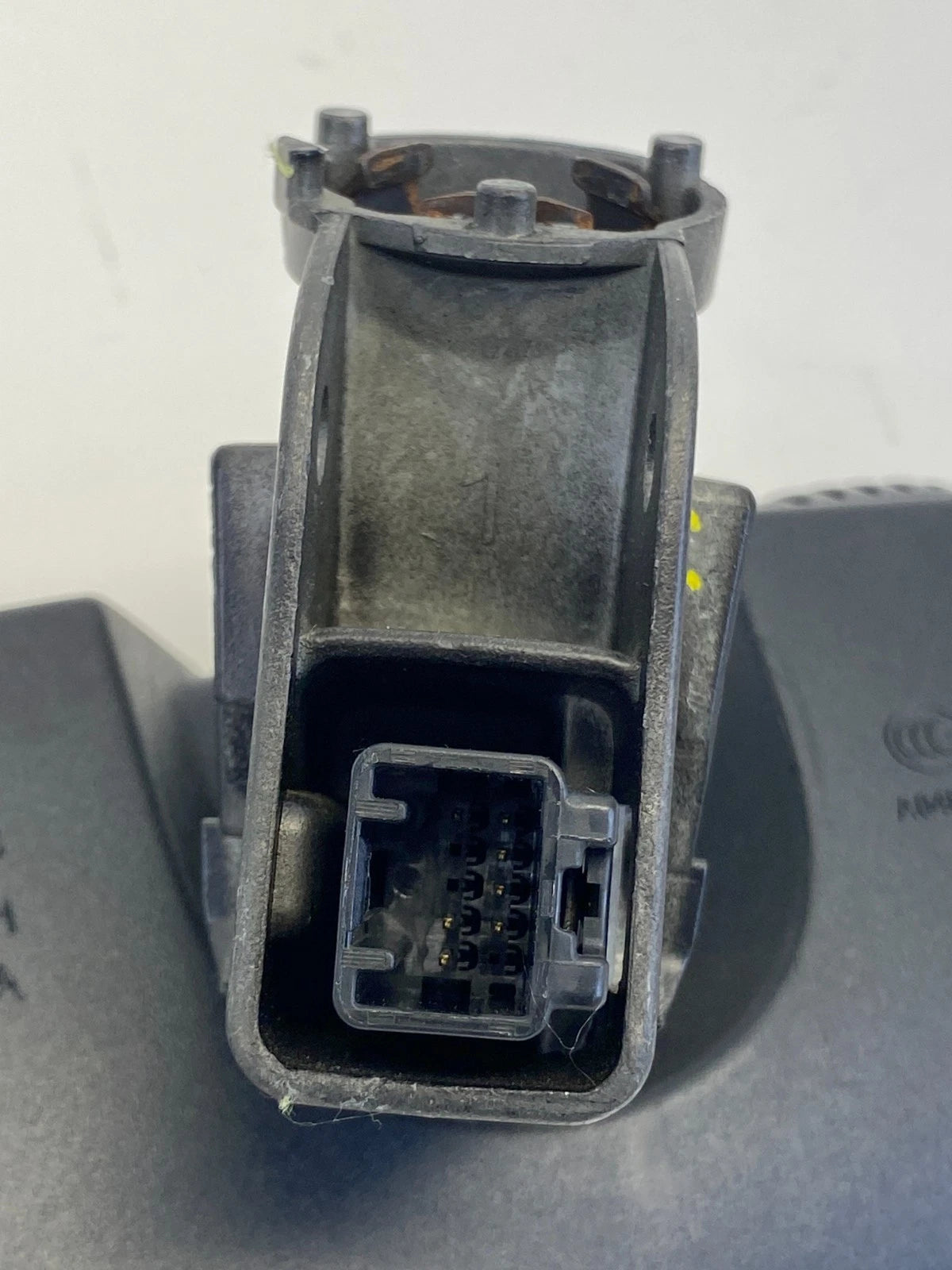 2015-2017 CHRYSLER 200 REAR VIEW MIRROR AUTO DIM UCONNECT ASSIST OEM E11028017