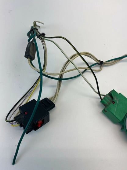 2010 CHRSYLER TOWN & COUNTRY REAR WIRING HARNESS TAIL LIGHT TAILLIGHT ASSY OEM