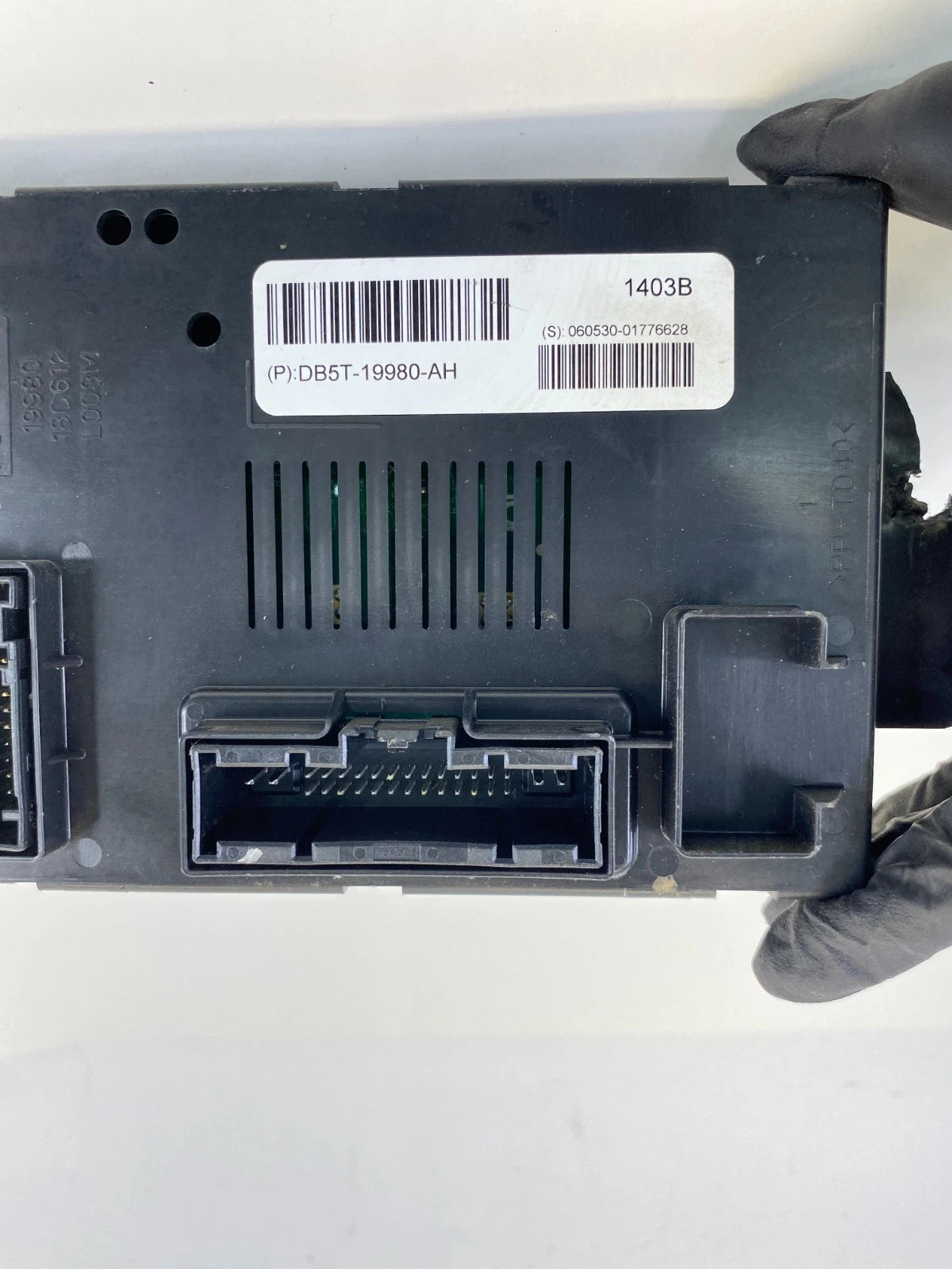 2011-2019 FORD EXPLORER HEATER A/C TEMPERATURE CONTROL MODULE DB5T-19980-AH