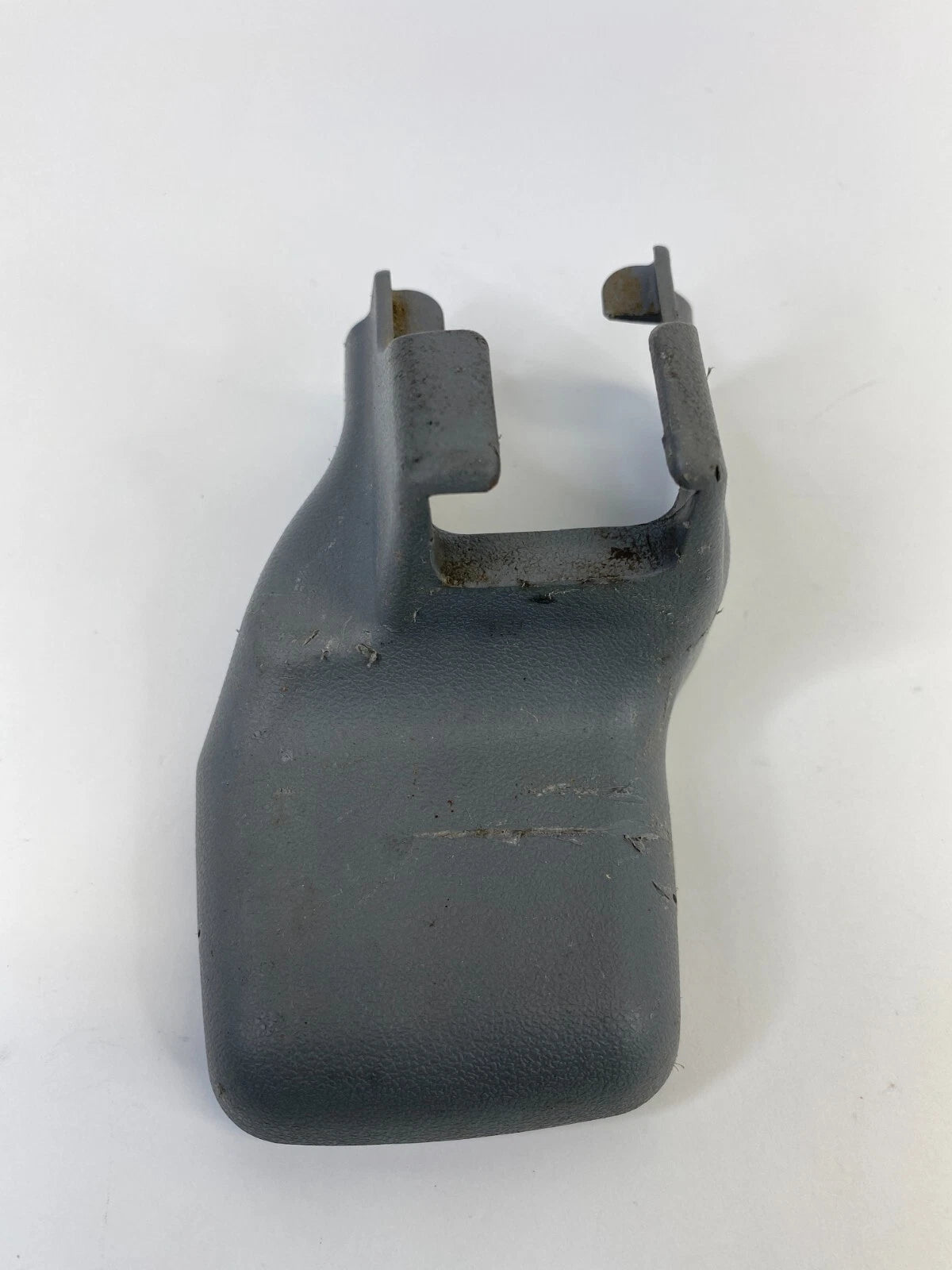 2005-2011 TOYOTA TACOMA FRONT LEFT SIDE SEAT TRACK COVER TRIM 72138-AD010 OEM