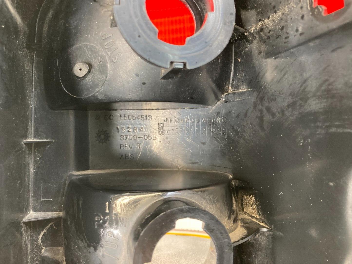 93-98 Jeep Grand Cherokee Rear Left Driver Side Tail Light Taillight 55C54513