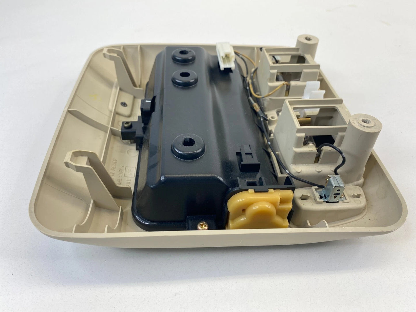 2000-2004 SUBARU OUTBACK WAGON FRONT OVERHEAD CONSOLE MAP LIGHT TRIM 4643060