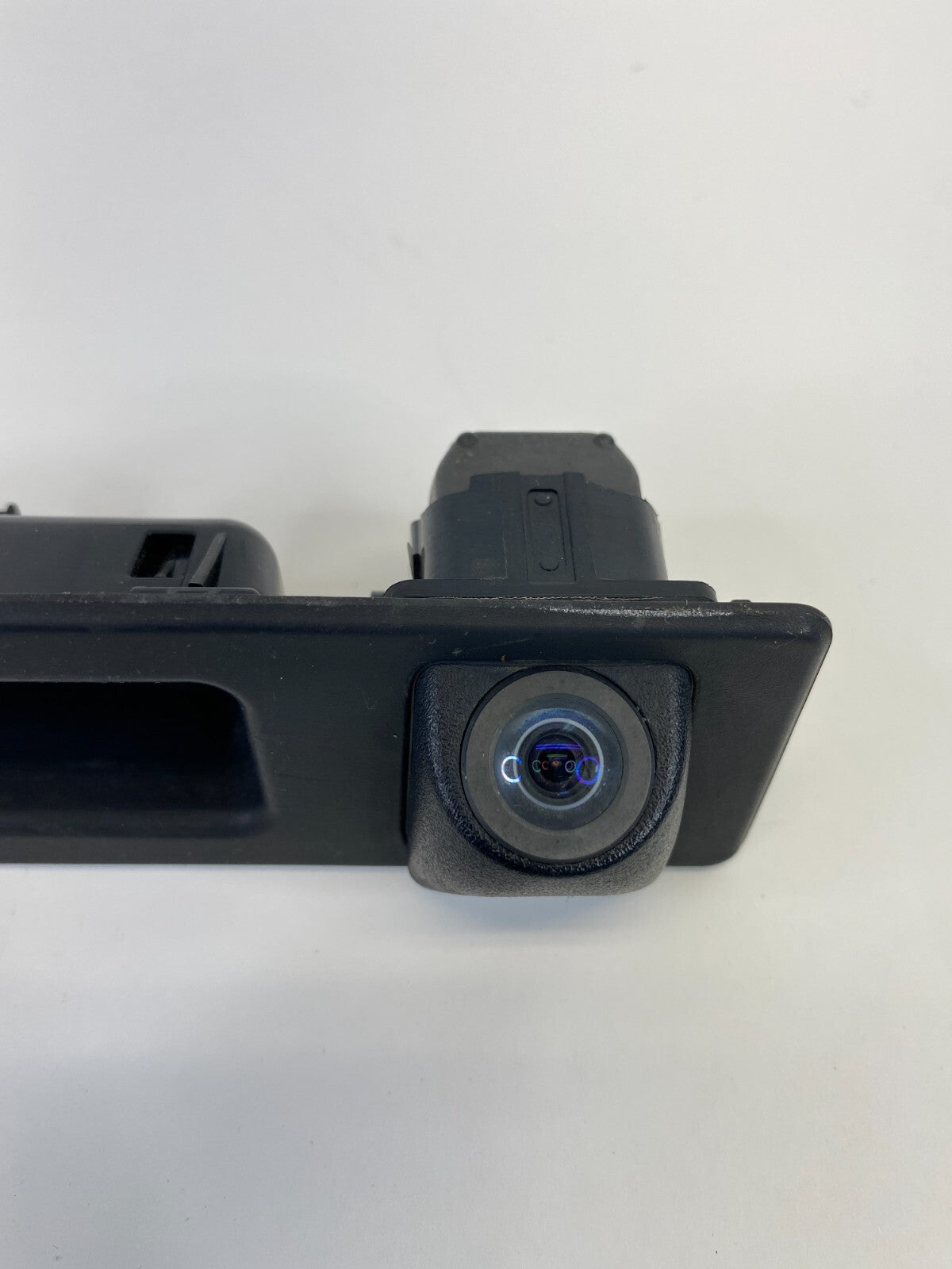 2011-2013 BMW X3 Rear Trunk Tailgate Outer Handle Switch W/ Camera 108229-10 OEM