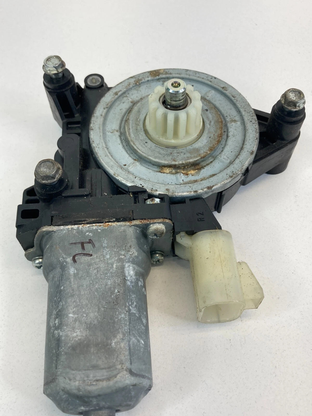 2006-2011 CHEVROLET HHR FRONT LEFT DOOR POWER WINDOW MOTOR AY262100-3451 OEM