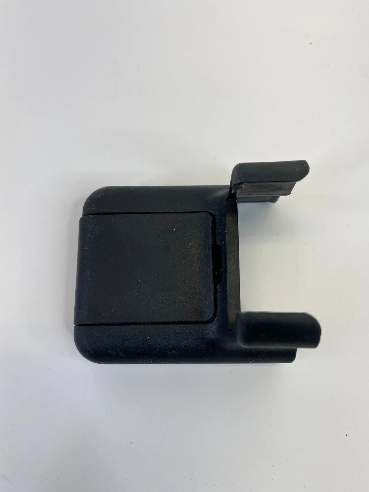 2011 2012 2013 2014 HYUNDAI SONATA SEAT TRACK FLOOR COVER END CAP BEZEL OEM
