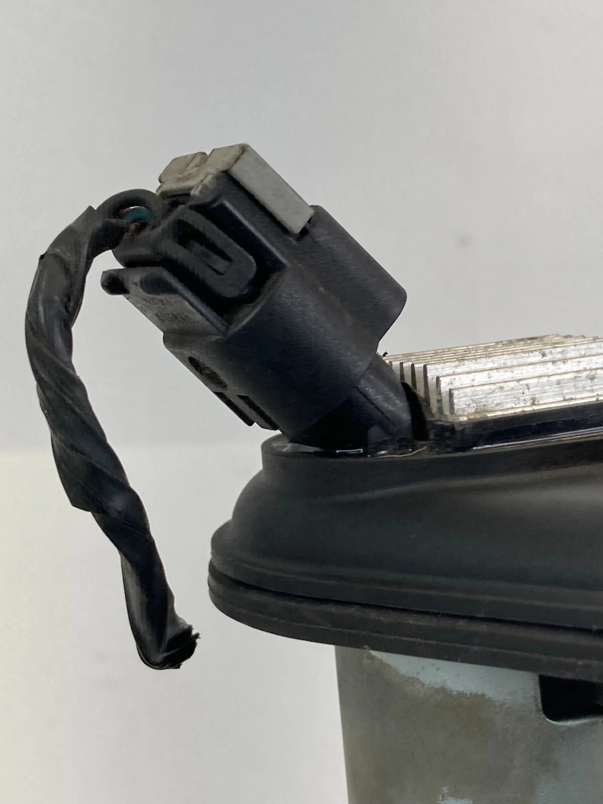 2002-2005 GMC ENVOY 4.2L IGNITION CONTROL MODULE COIL UNIT OEM C1395-616115