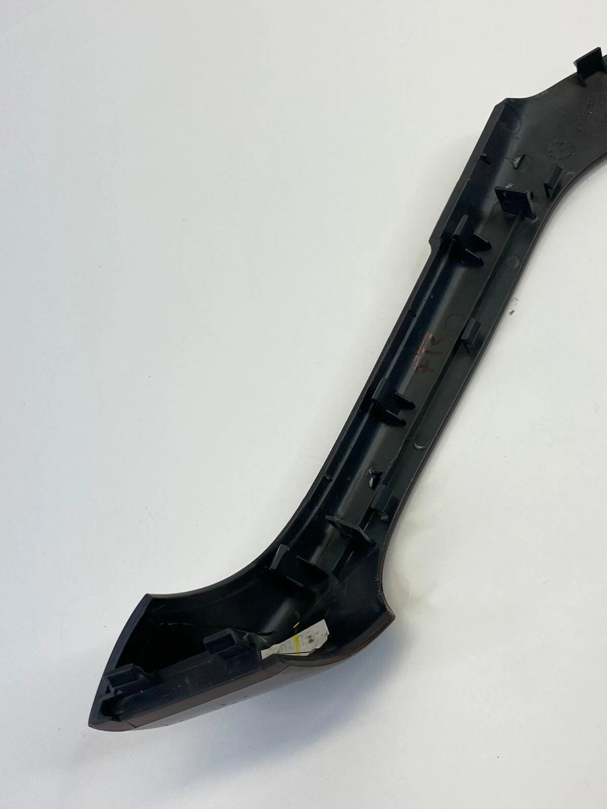 2005-2009 PONTIAC G6 FRONT RIGHT INTERIOR DOOR PULL HANDLE BEZEL TRIM 15238536