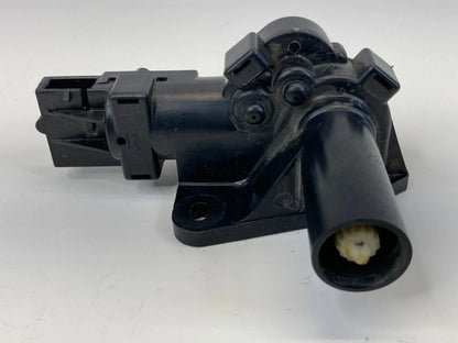 2009-2014 VOLKSWAGEN ROUTAN REAR RIGHT QUARTER HANDLE POWER WINDOW 04717606AB