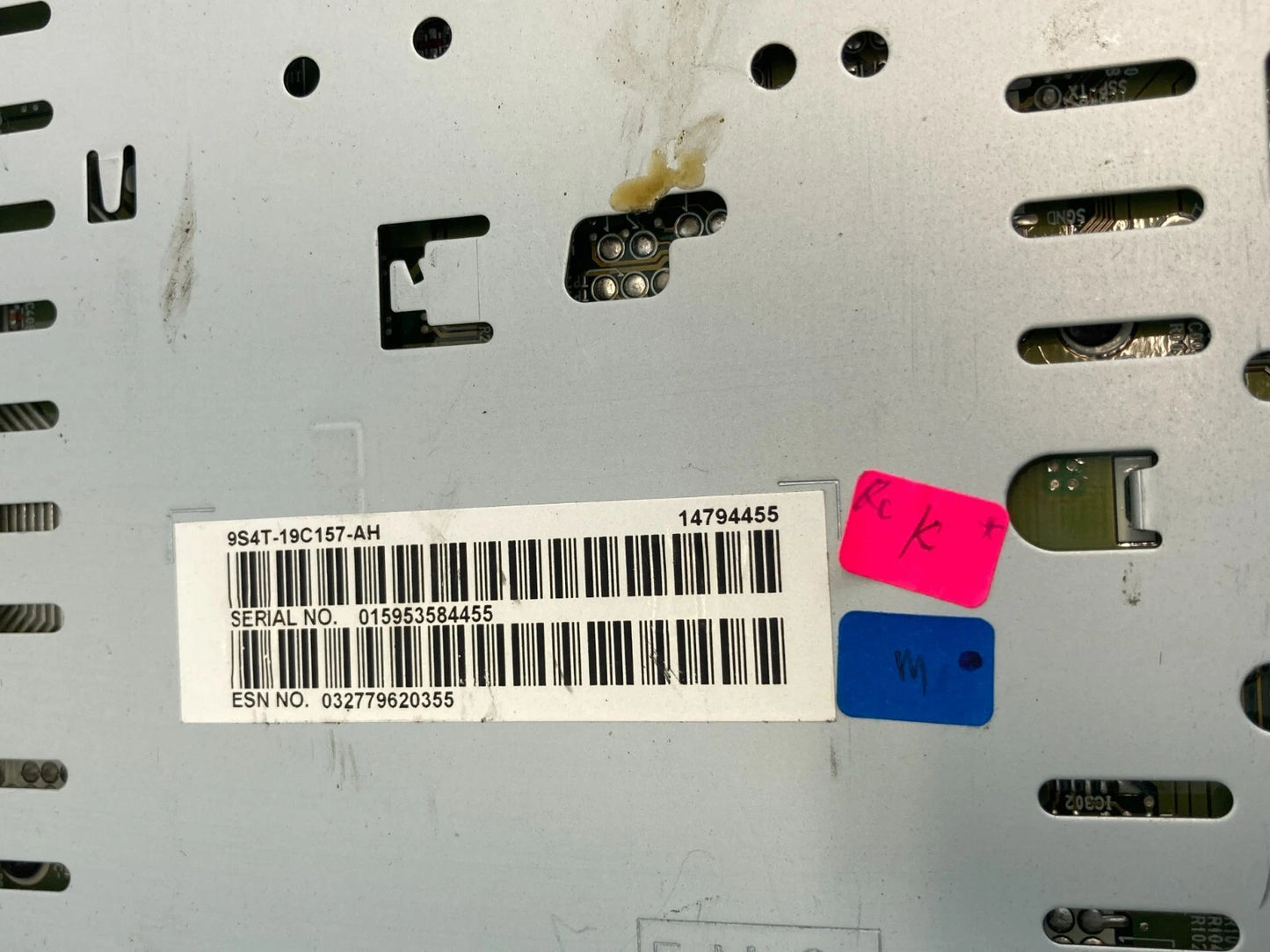 2010 2011 FORD FOCUS RADIO AM FM SATELLITE MP3 CD PLAYER STEREO 9S4T-19C157-AH