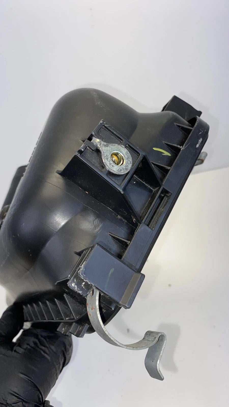 2009-2019 TOYOTA COROLLA AIR INTAKE CLEANER BOX LOWER COVER OEM 17701-0T040