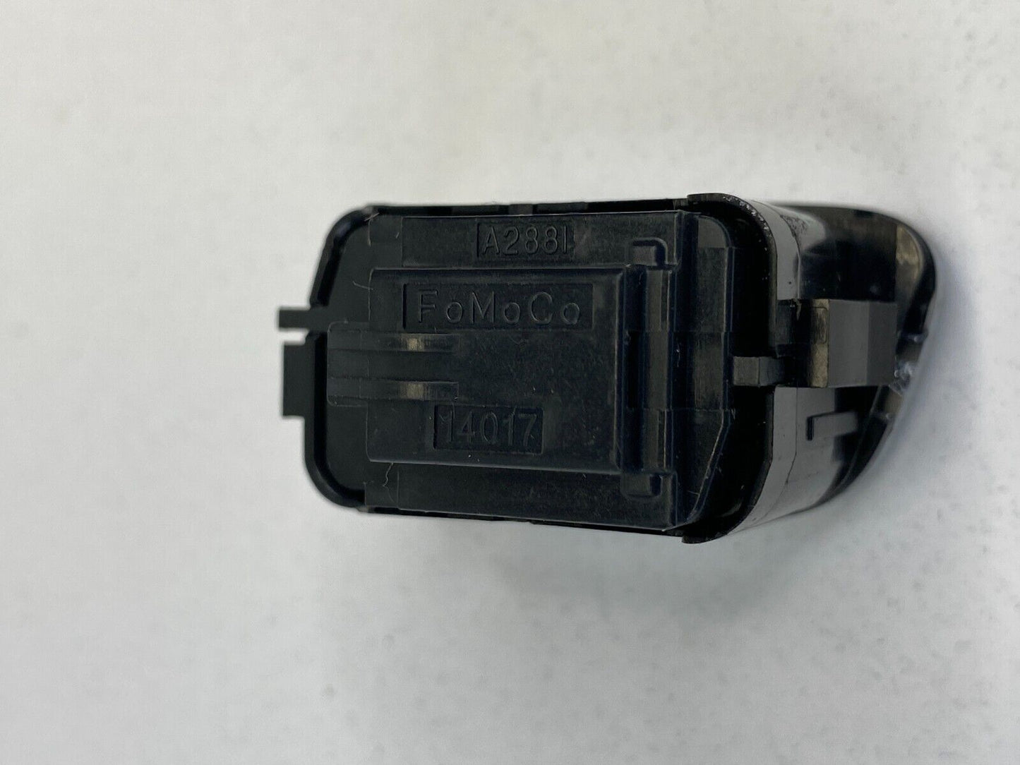 2015-2018 Ford Focus Front Left Side Door Lock Button Switch F1ET-14017-AB OEM