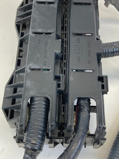 2001-2004 Nissan Pathfinder 3.5L Engine Bay Left Side Relay Box Fusebox 71543079