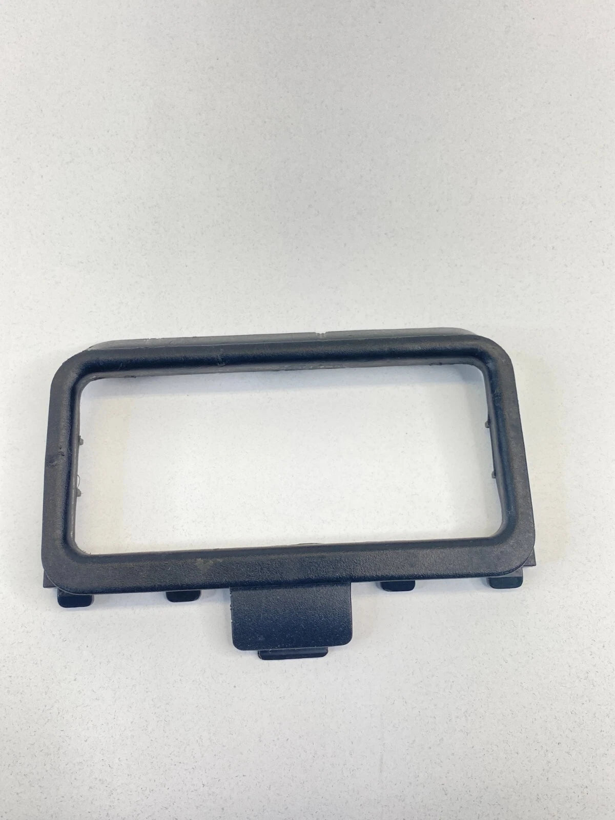 1995 96 97 98 99 2000 LEXUS LS400 LOWER CENTER CONSOLE COVER TRIM 58834-50020