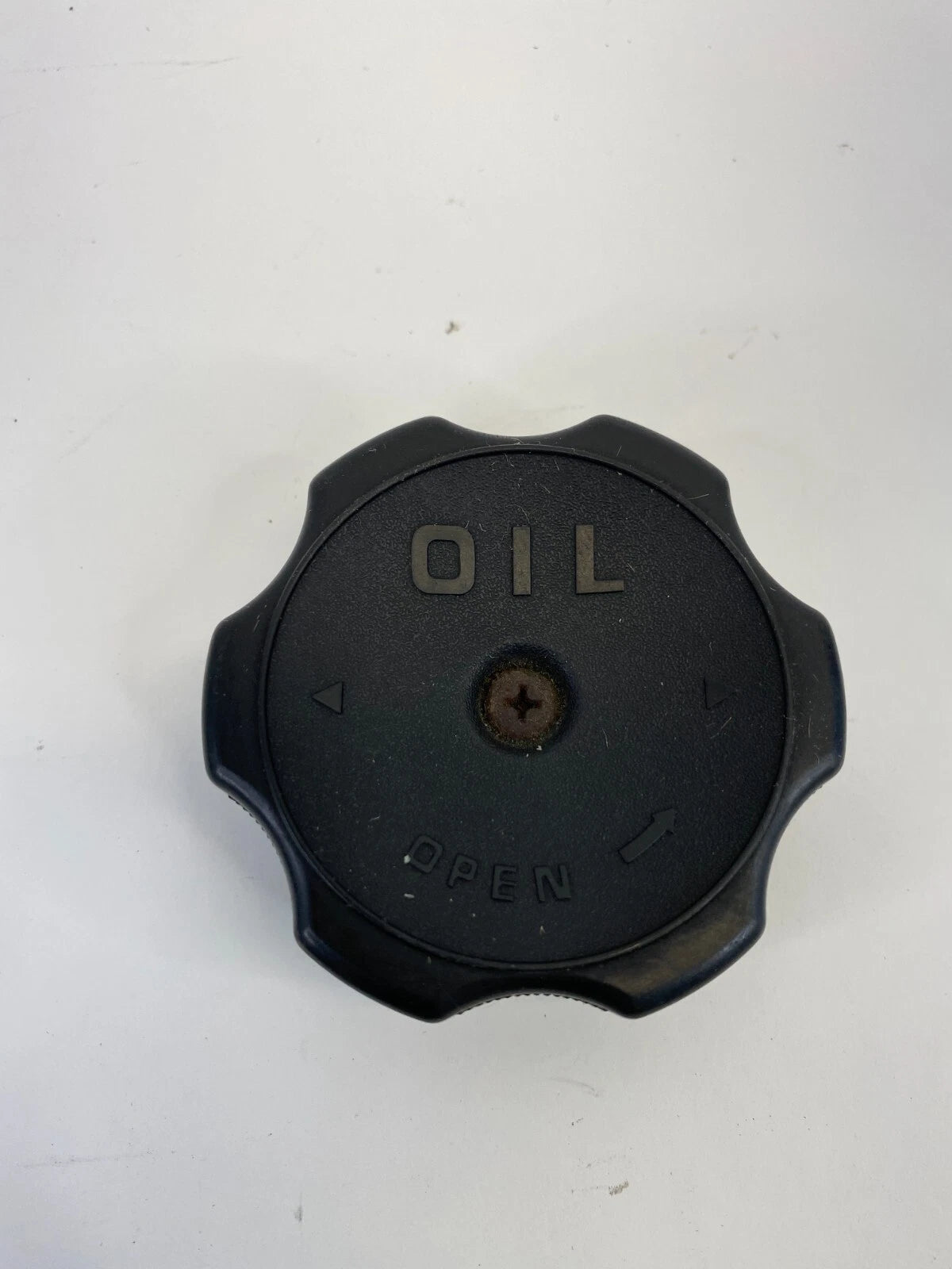 2009-2012 MITSUBISHI GALANT ENGINE OIL FILLER CAP COVER LID ASSEMBLY OEM FACTORY