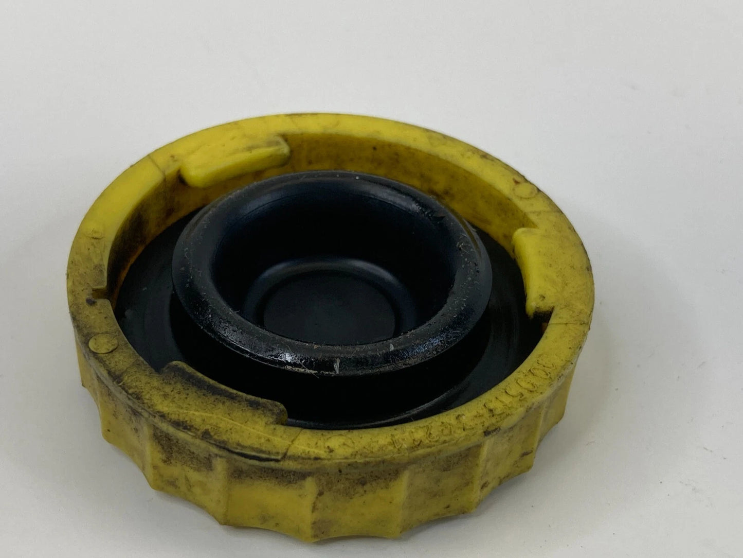2006-2010 JEEP COMMANDER BRAKE MASTER CYLINDER RESERVOIR COVER CAP OEM