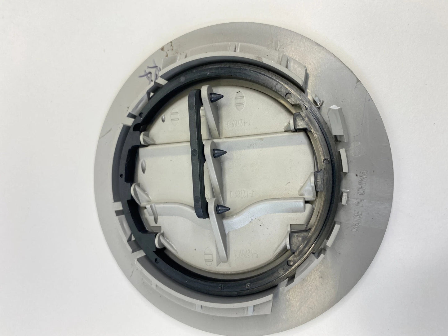 2009-2017 CHEVROLET TRAVERSE REAR RIGHT A/C AC AIR VENT DEFLECTOR T-12647 OEM