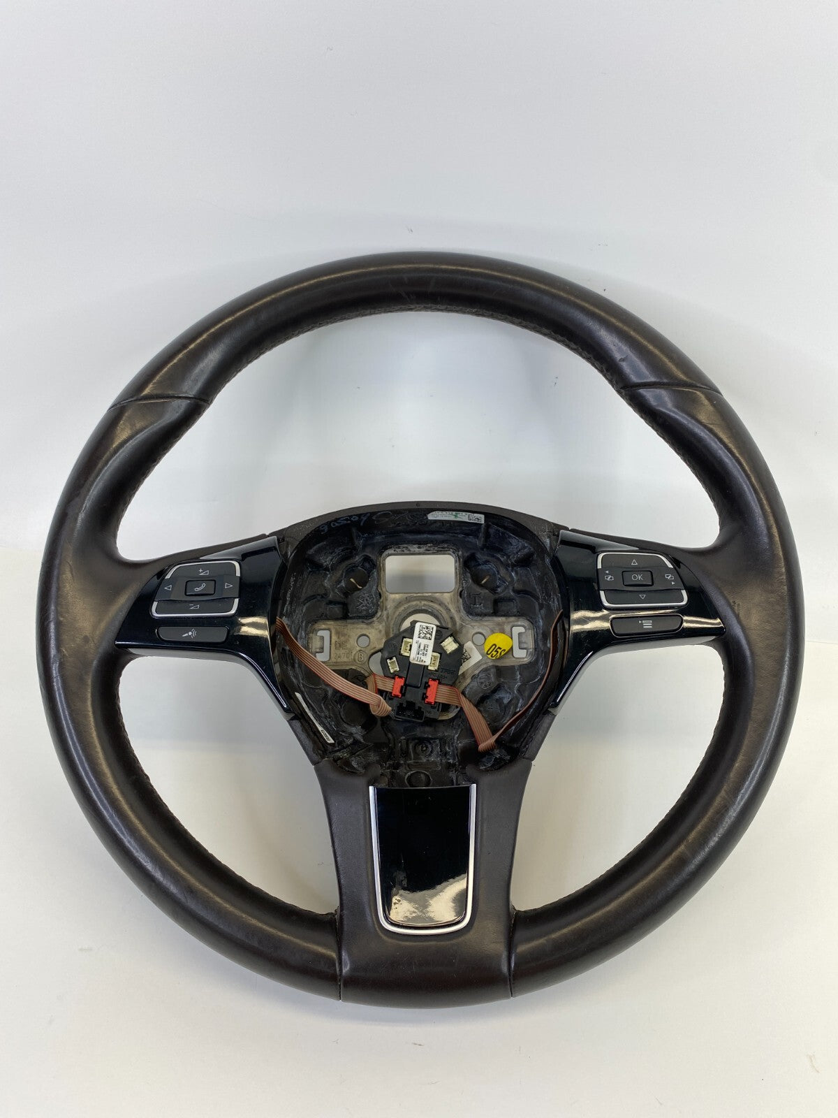 11 12 13 14 15 16 17 Volkswagen Touareg Steering Wheel w/ Switches 7P6-419-091