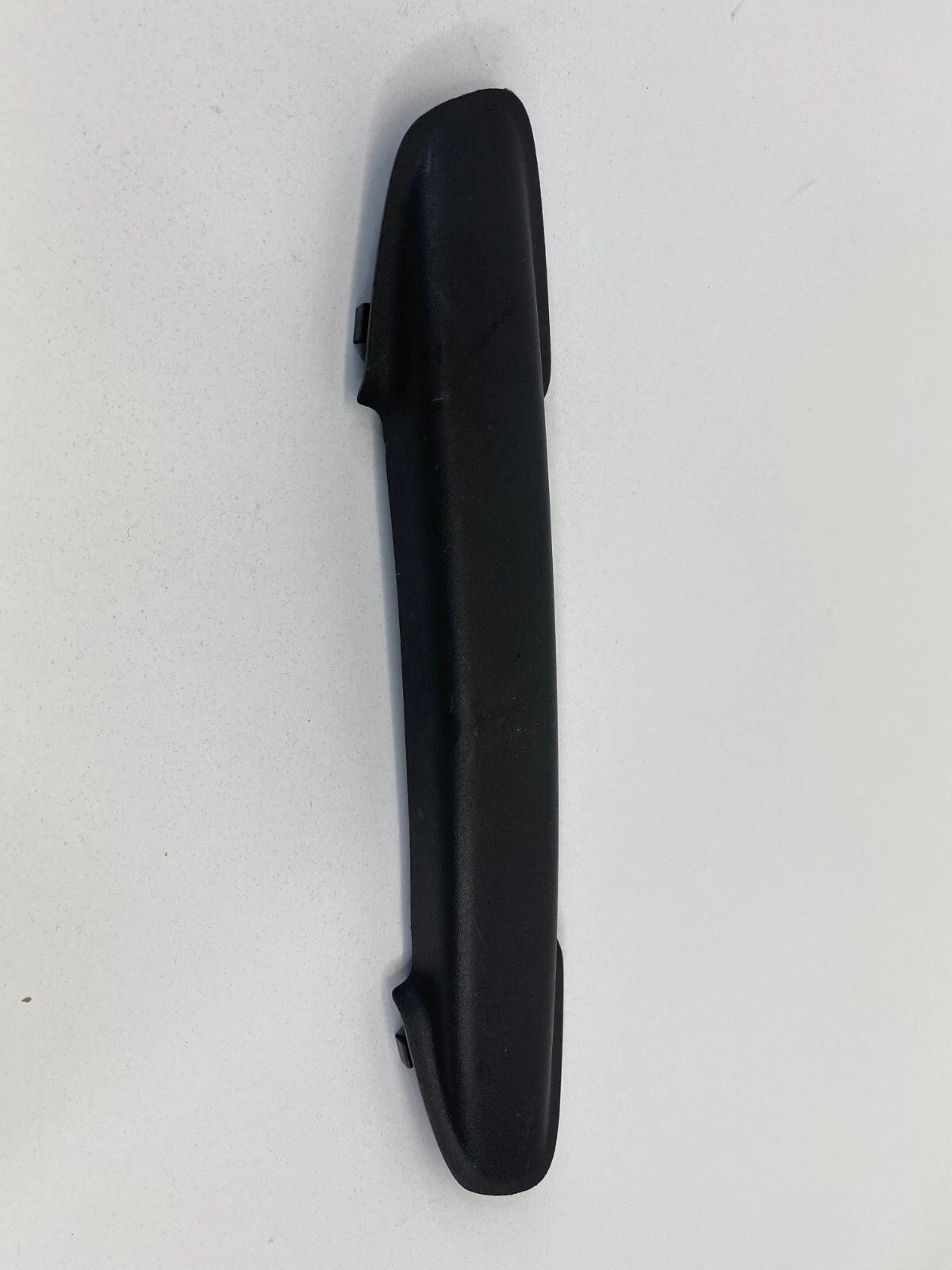 2012-2018 FORD FOCUS HATCHBACK RIGHT EXTERIOR DOOR HANDLE BEZEL S16889719 OEM