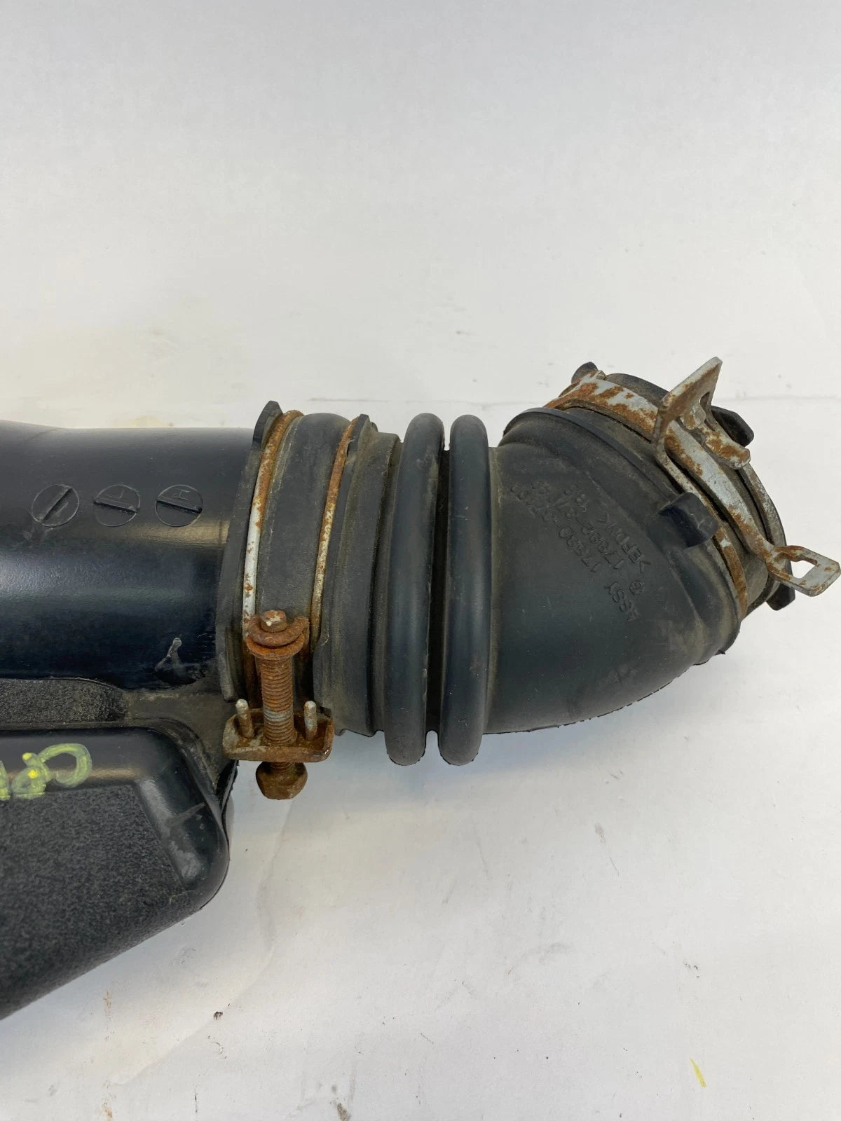 2010-2015 TOYOTA PRIUS 1.8L L4 AIR INTAKE TUBE HOSE OEM FACTORY 17880-37100 OEM