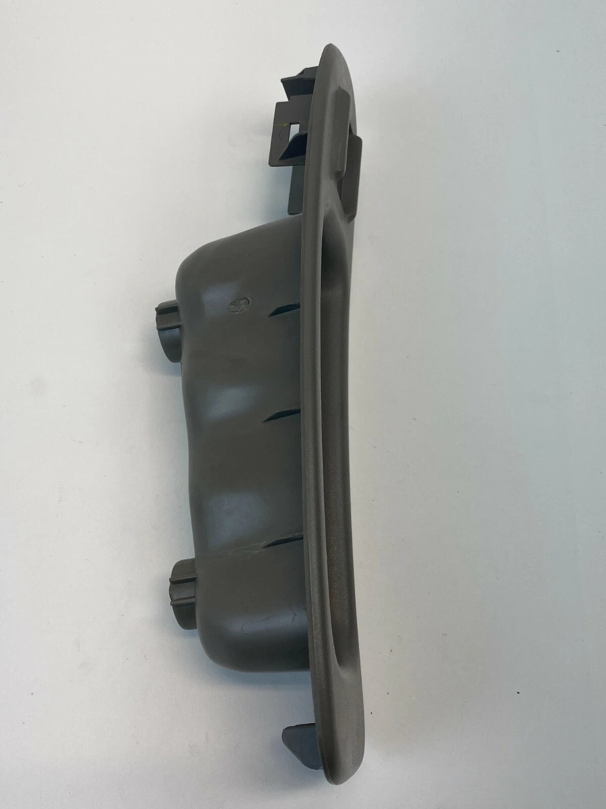 01-05 CHEVROLET IMPALA FRONT RIGHT PASSENGER SIDE DOOR WINDOW SWITCH COVER BEZEL