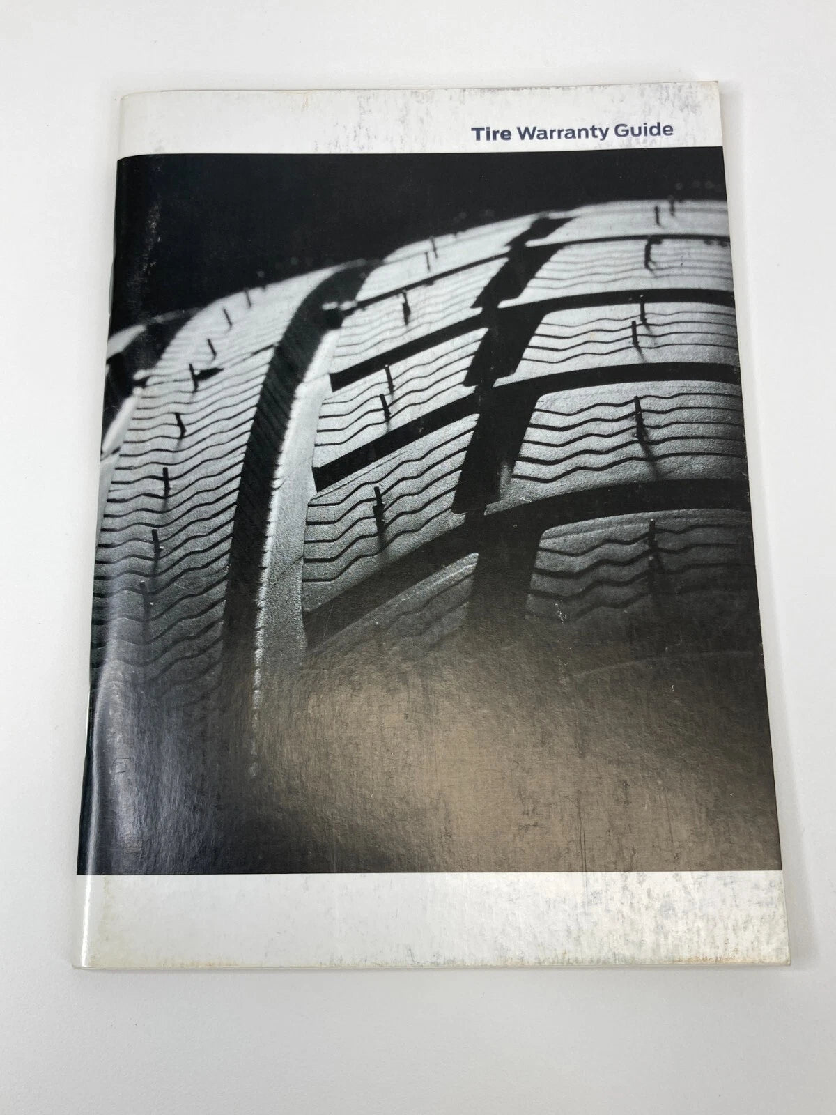 2017 FORD FOCUS OWNERS MANUAL REFERENCE GUIDE WARRANTY INFORMATION W/ CASE SET