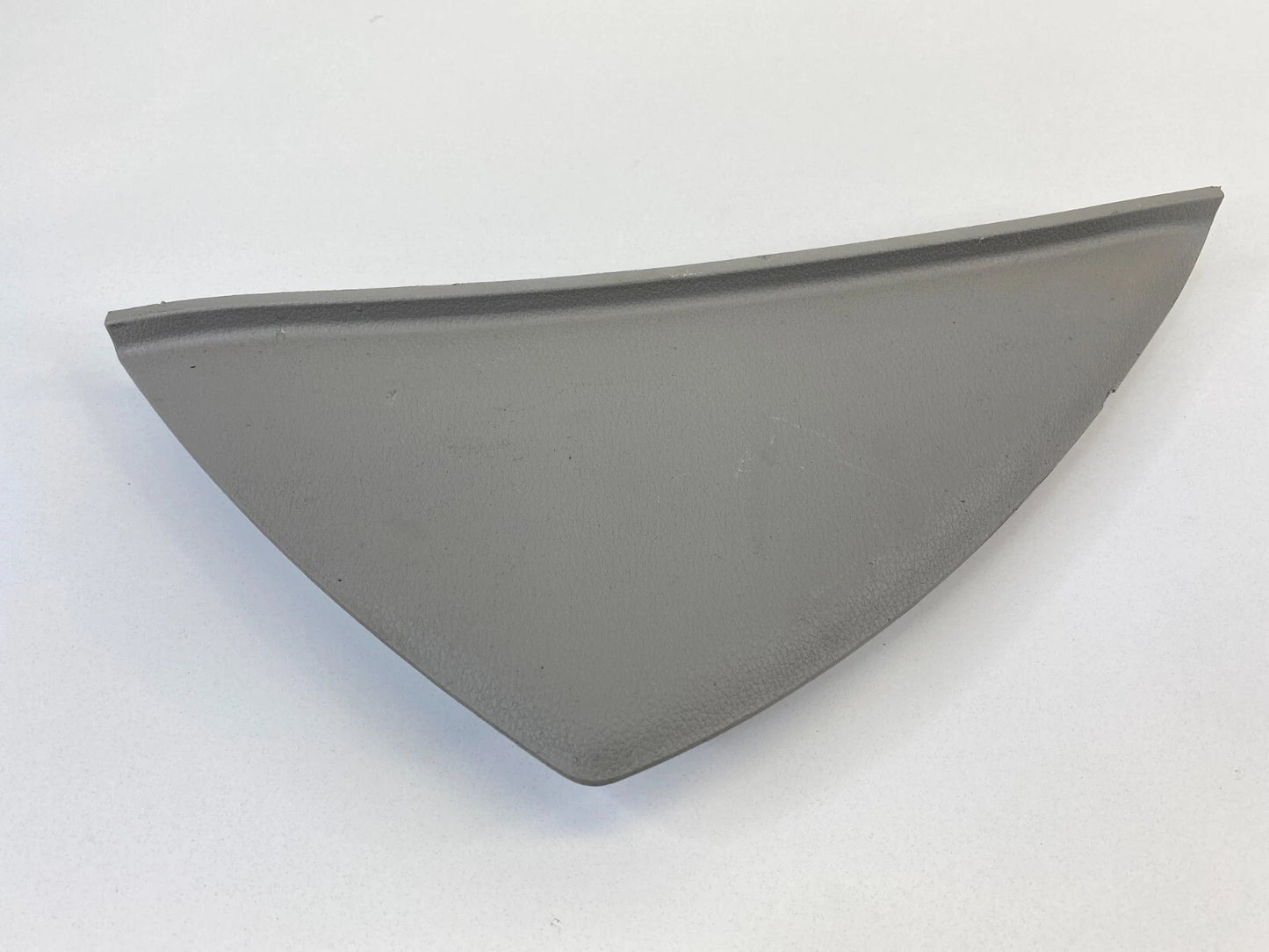 15-17 HYUNDAI SONATA RIGHT PASSENGER SIDE DASH END CAP COVER TRIM 84785-C2000