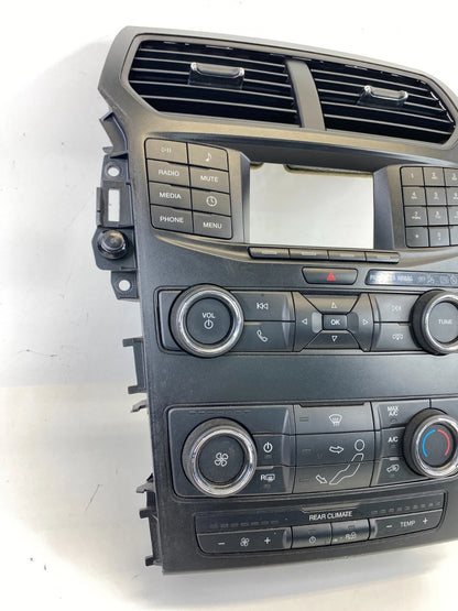 18 19 FORD EXPLORER CLIMATE CONTROL & RADIO TRIM BEZEL W/AIR VENT JB5T-18A802-LB