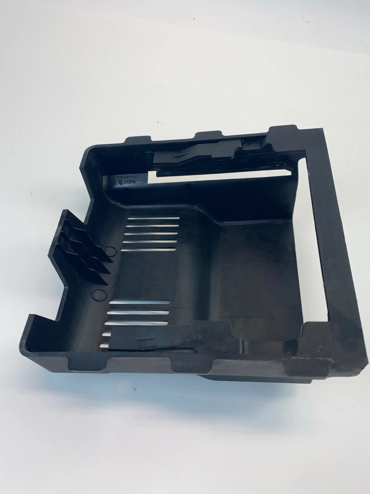 2008 2009 2010 SATURN VUE ENGINE CONTROL MODULE BRACKET COVER TRIM 96627717 OEM