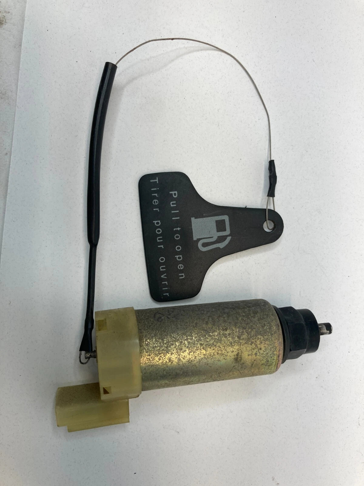 1993-2000 LEXUS LS400 FUEL GAS DOOR LOCK LATCH SOLENOID ACTUATOR OEM FACTORY