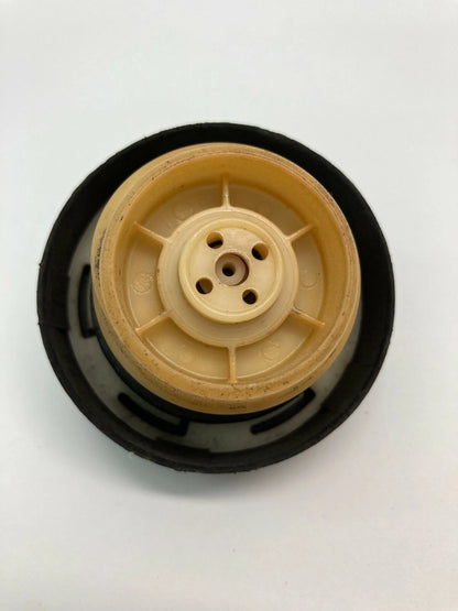 2004 2005 2006 2007 FORD FREESTAR MONTEREY 3.9L V6 FUEL GAS CAP LID OEM