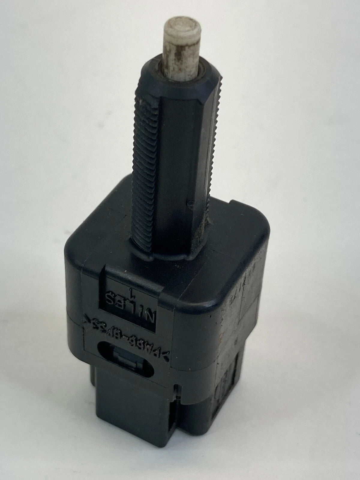 2012-2016 NISSAN JUKE 1.6L A/T BRAKE LIGHT STOP LAMP STOPLAMP SWITCH BUTTON OEM
