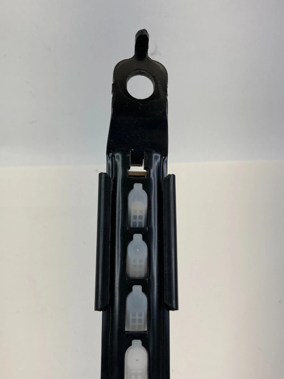 2003-2008 SUBARU FORESTER FRONT RIGHT PASSENGER SEAT BELT SEATBELT HEIGHT ADJUST