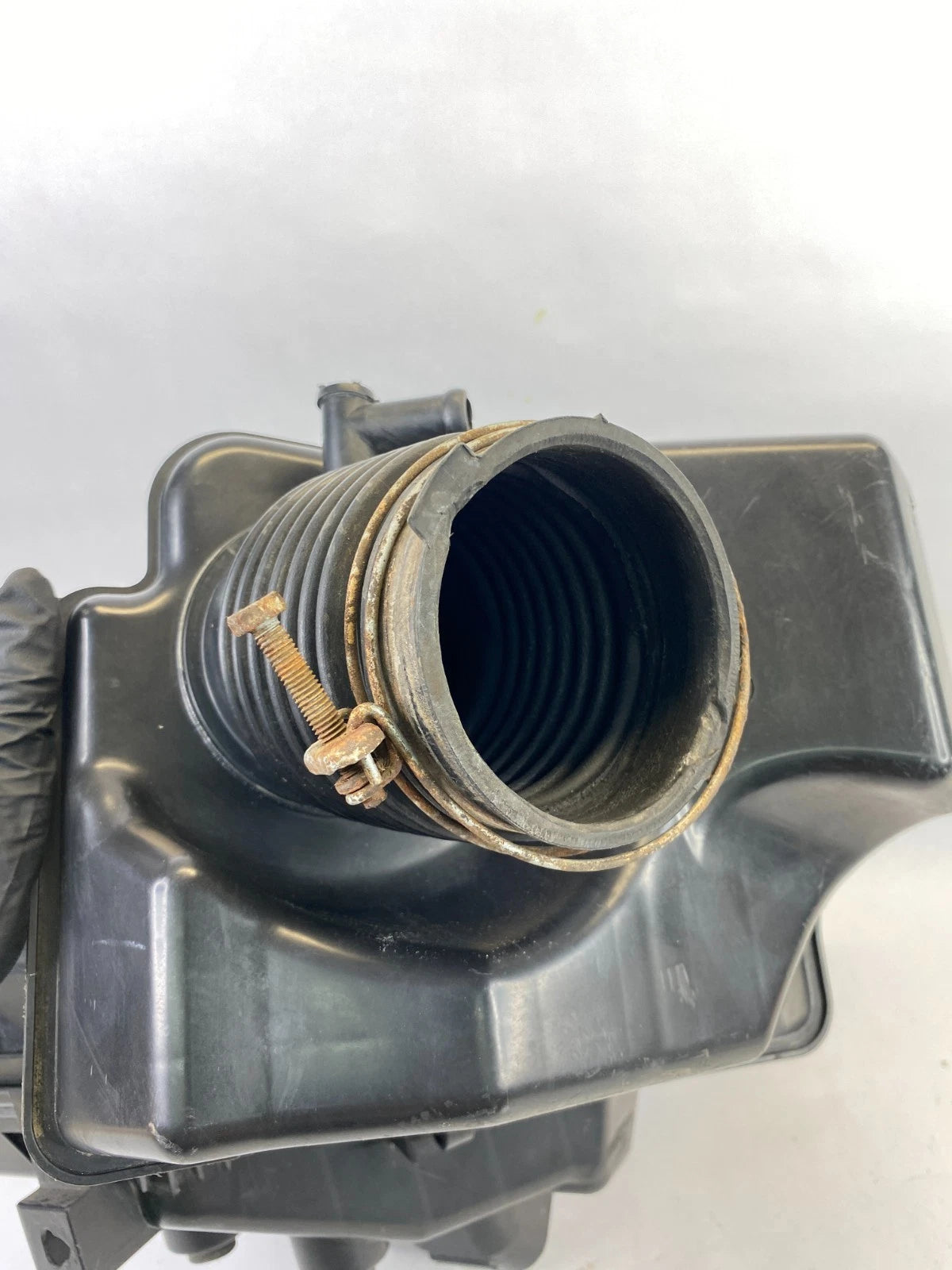 2005-2012 TOYOTA AVALON 3.5L AIR CLEANER INTAKE FILTER HOUSING BOX W/ RESONATOR